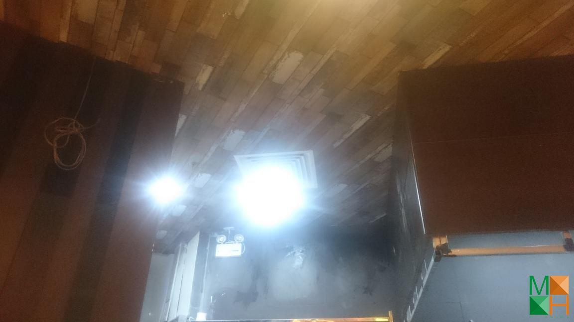 thi-cong-giay-dan-tuong-tai-toa-nha-IPH (16)